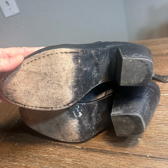 Frye Cameron soft leather zip back booties size 8.5 - Picture 11 of 12